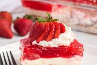 Strawberry Pretzel Crunch Dessert