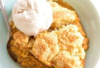 Warm Spiced Pumpkin Cobbler
