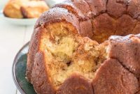 Gooey Caramel Pull-Apart Bread