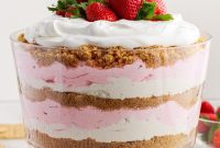 Strawberry Lasagna Delight