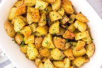 Crispy Garlicky Roasted Potatoes