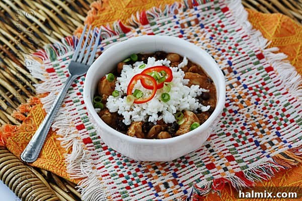 Just added the slow cooker chicken recipe to my menu plan, a perfect choice for a hearty, healthy, and home-cooked meal any night of the week.