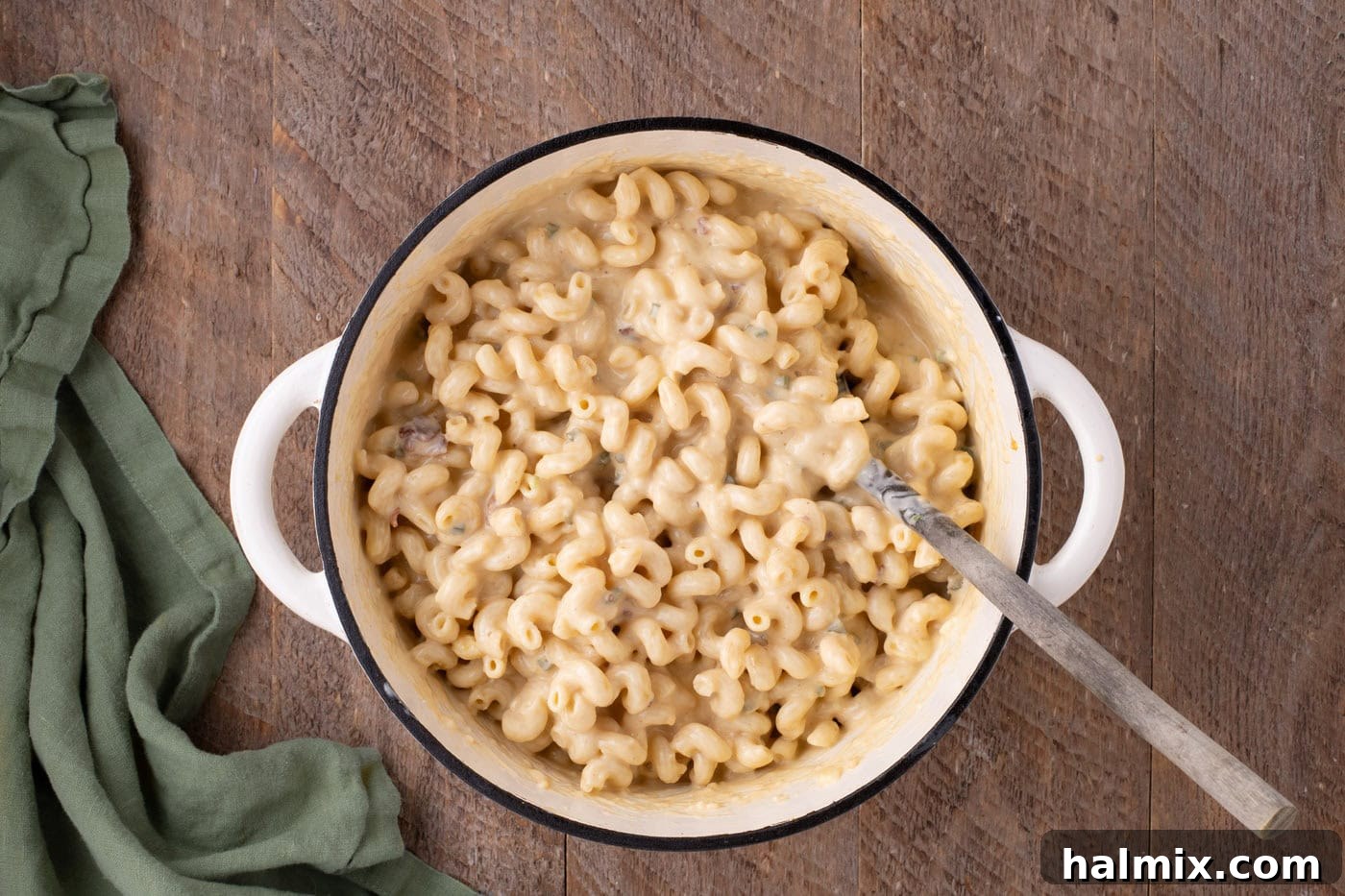 Kicking Cheesy Jalapeño Mac 11 cheesy jalapeno noodles in a pot