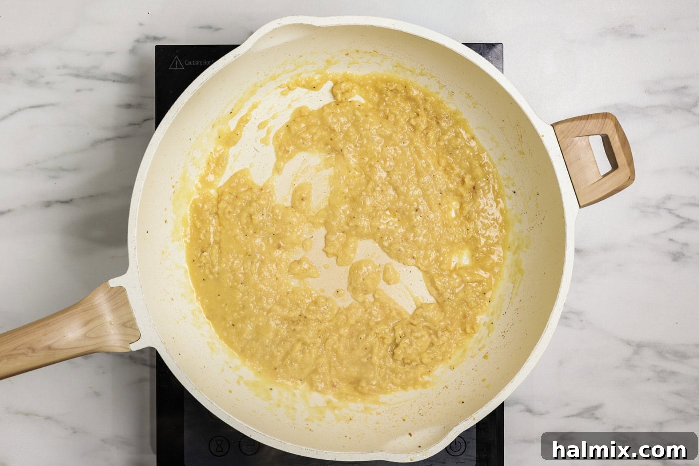 paste-like mixture created by adding butter to cream sauce ingredients in a skillet