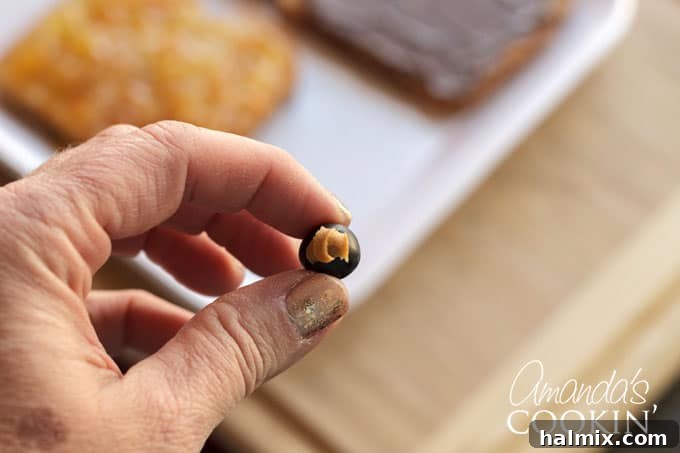 Third step: adding a blueberry nose to the Paddington Bear toast