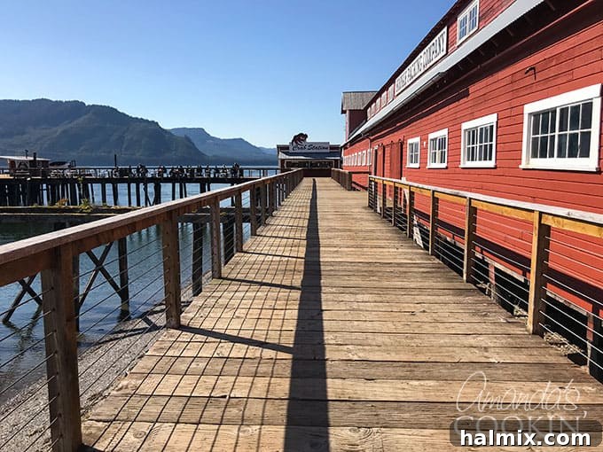 Shopping and Browsing Icy Straight Point