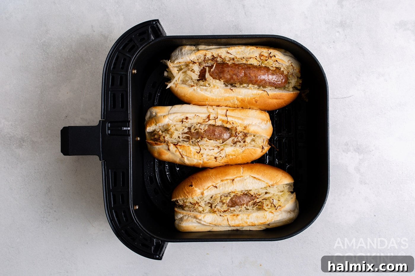 Perfect Air Fryer Bratwurst 8 Cooked bratwurst in a bun