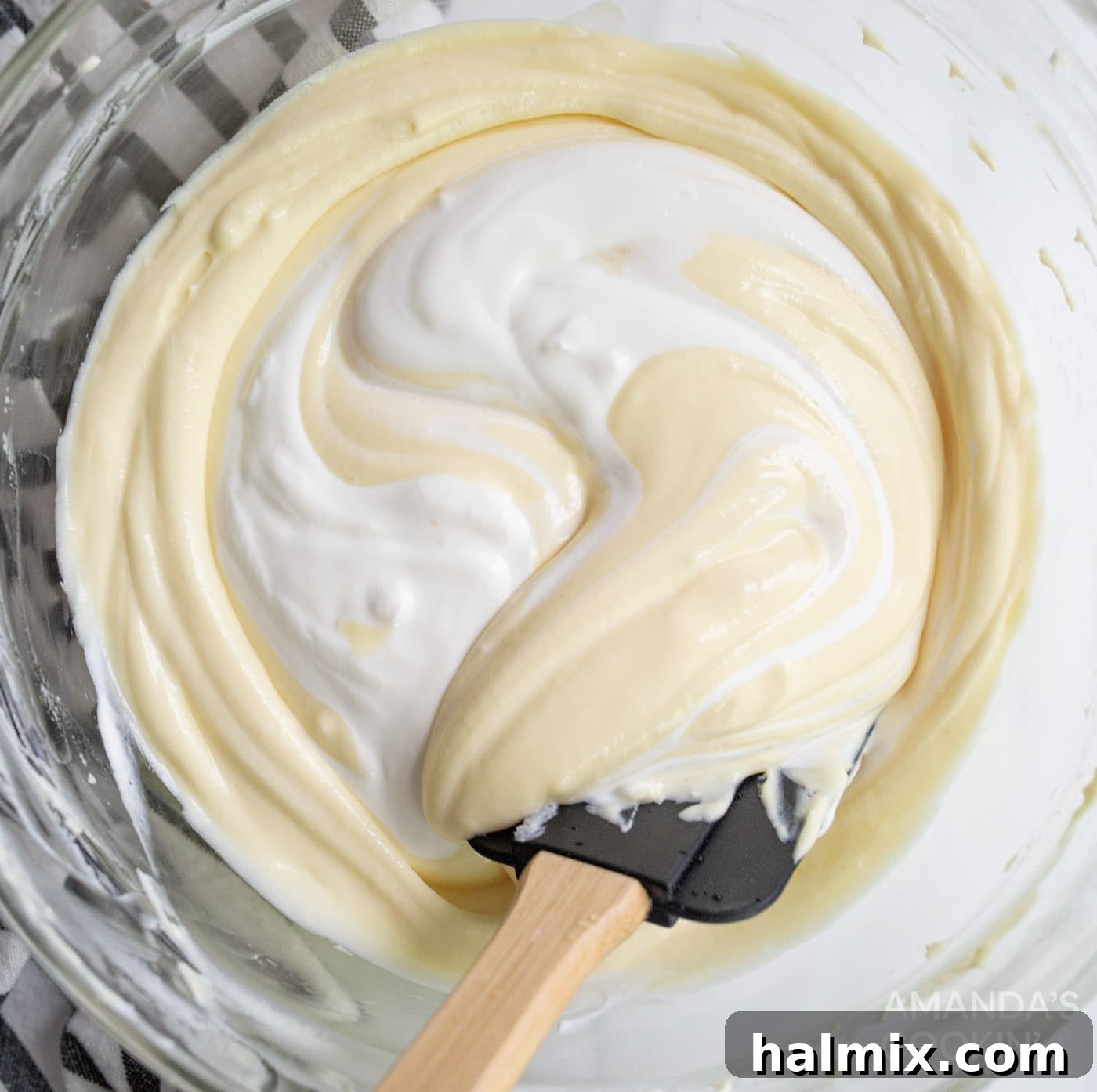  Fold in the sour cream