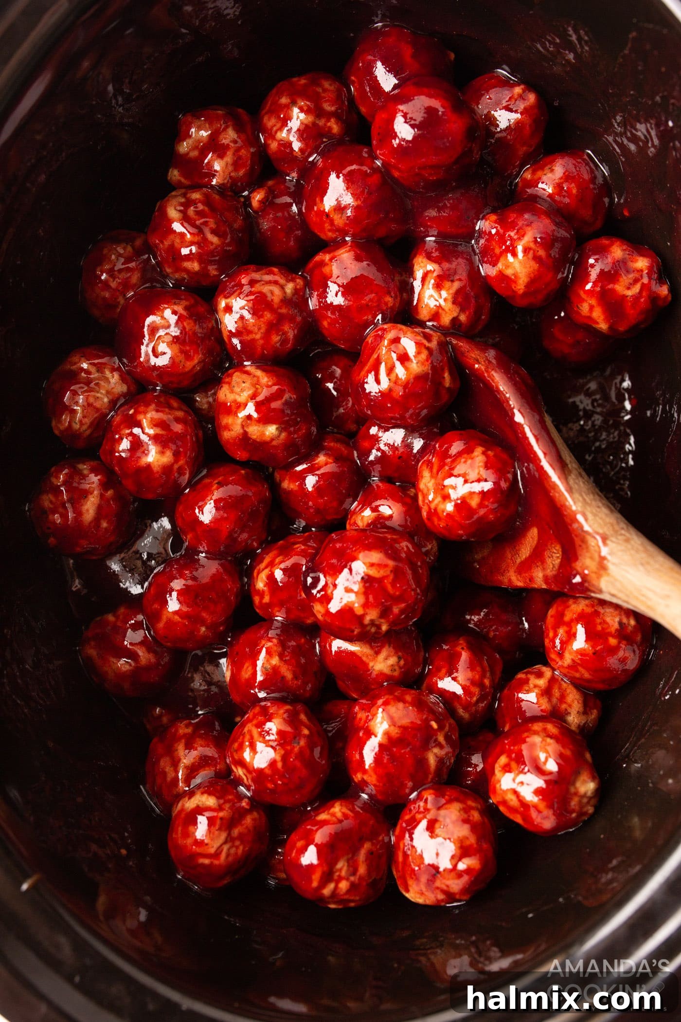grape jelly meatballs in slow cooker