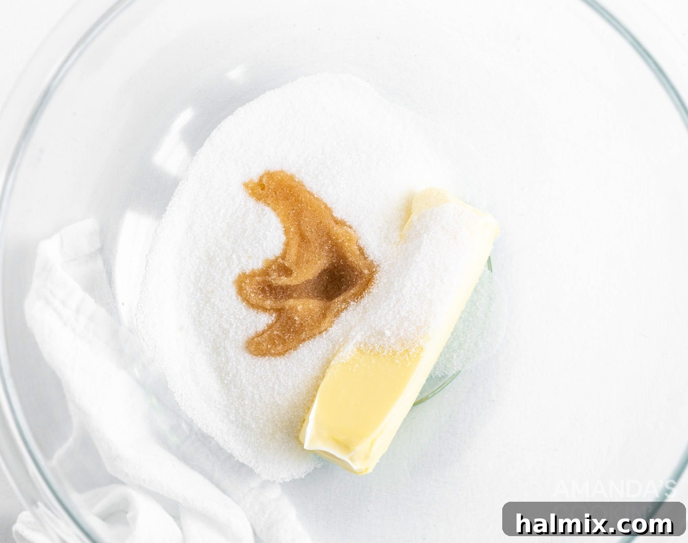 Pound Cake Minis 5 Creamed butter, sugar, and vanilla in a mixing bowl