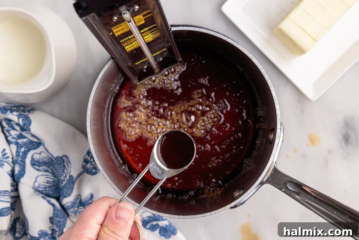adding vanilla extract to caramel sauce