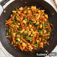 Overhead photo of Hunan Chicken in a wok