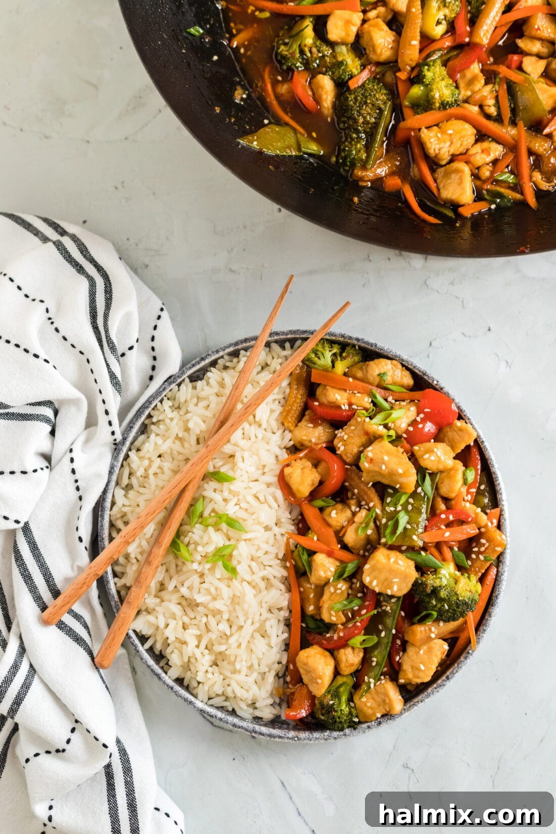 Bowl of Hunan Chicken with rice