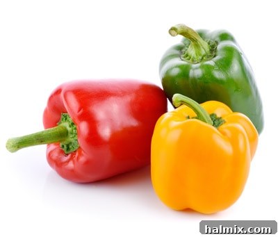 Low Carb Vegetables: Your Essential Guide to What to Eat and What to Skip 13 A mix of colorful red, yellow, and green bell peppers.