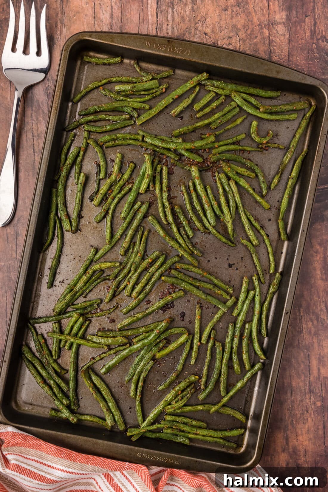 Crispy Roasted Green Beans 3 Roasted Green Beans on a sheet pan