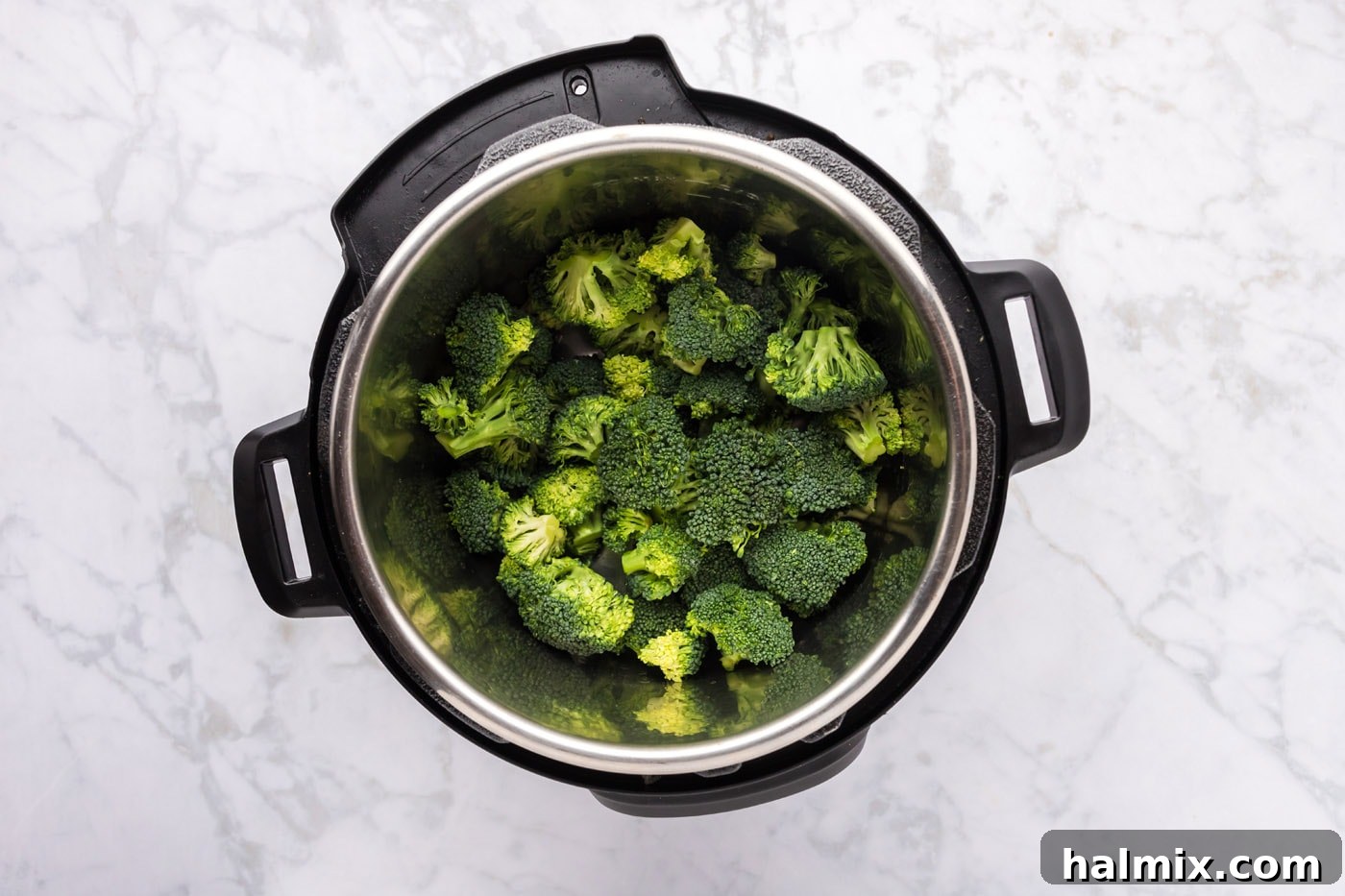 Flawless Instant Pot Broccoli 5 broccoli florets in instant pot