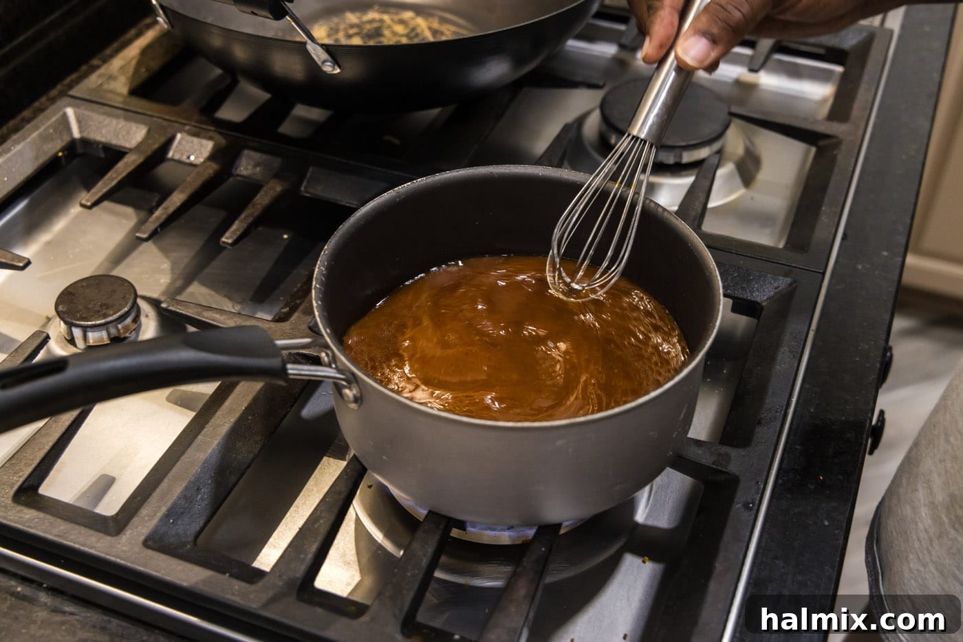 shrimp and broccoli sauce in a pan