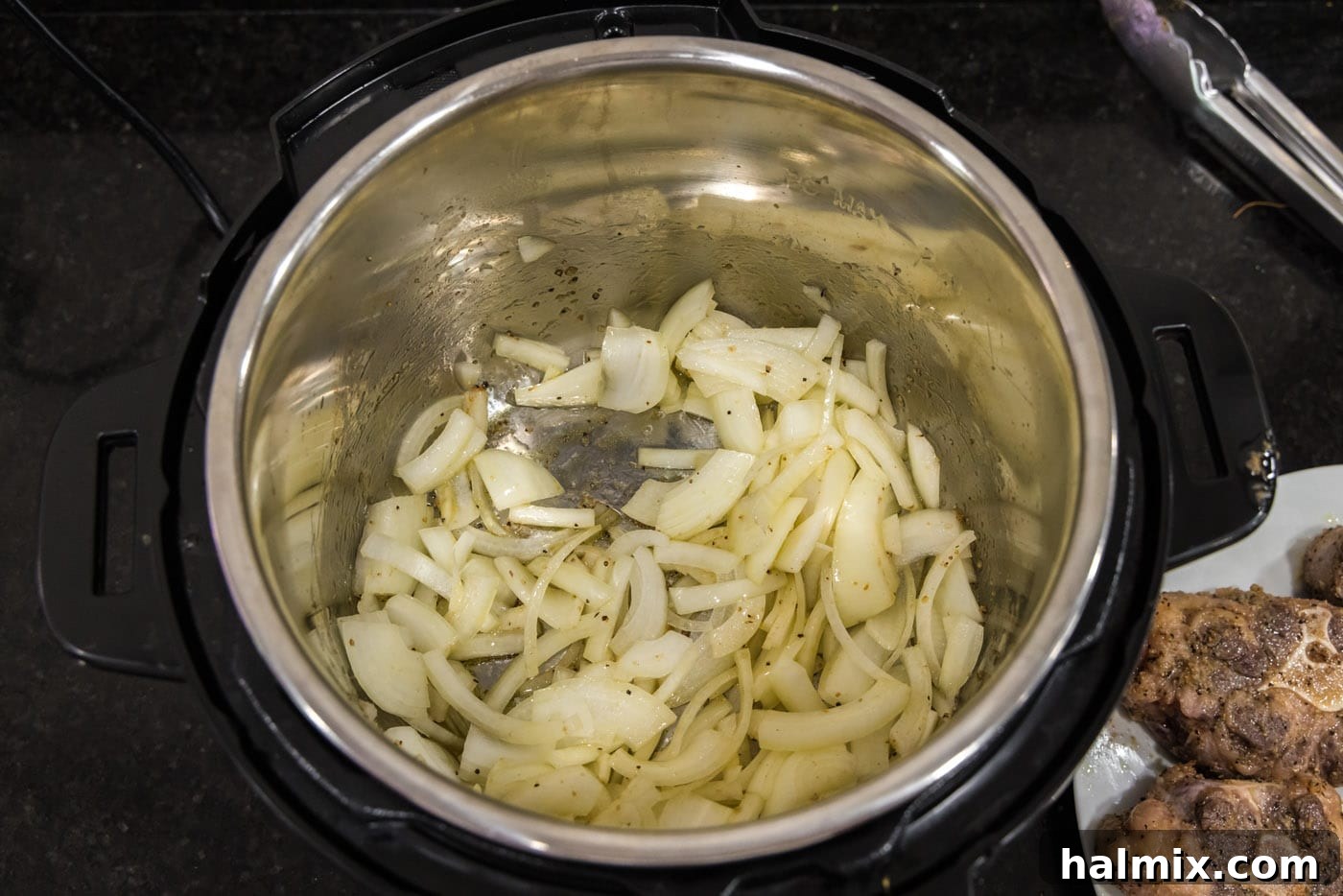 sliced onions sauteed in instant pot
